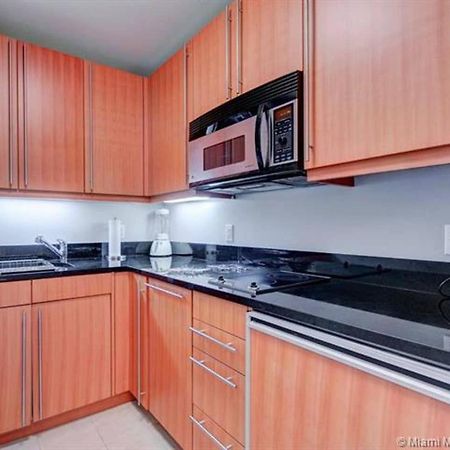 Private Condo Hotel At Four Seasons Brickell Miami Buitenkant foto