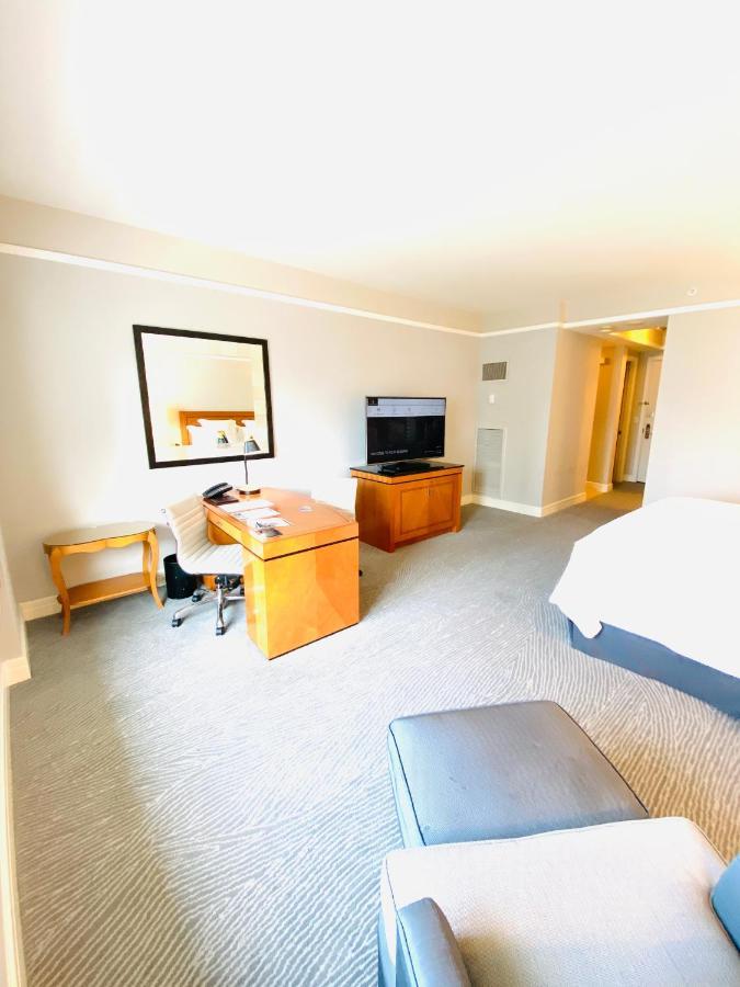 Private Condo Hotel At Four Seasons Brickell Miami Buitenkant foto